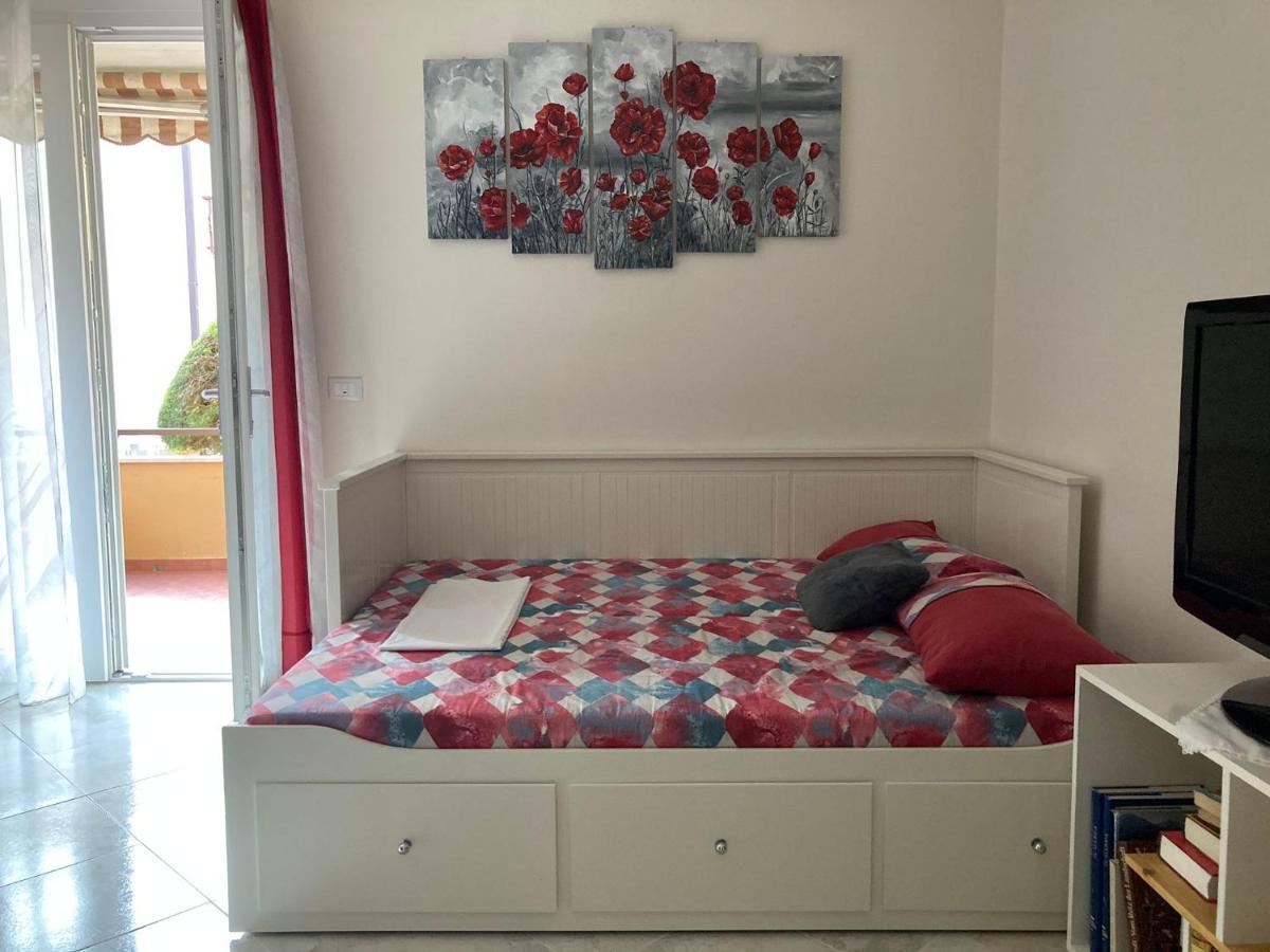 Appartamento a Peschiera del Garda con piscina ID I00538 Esterno foto